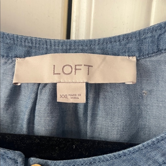 LOFT Chambray Blue Blouse - Picture 2 of 4